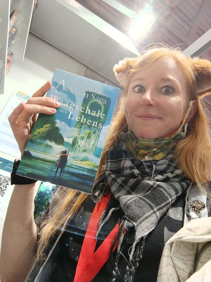Jennifer Rubus
Frankfurter Buchmesse 2024
Waagschale des Lebens
